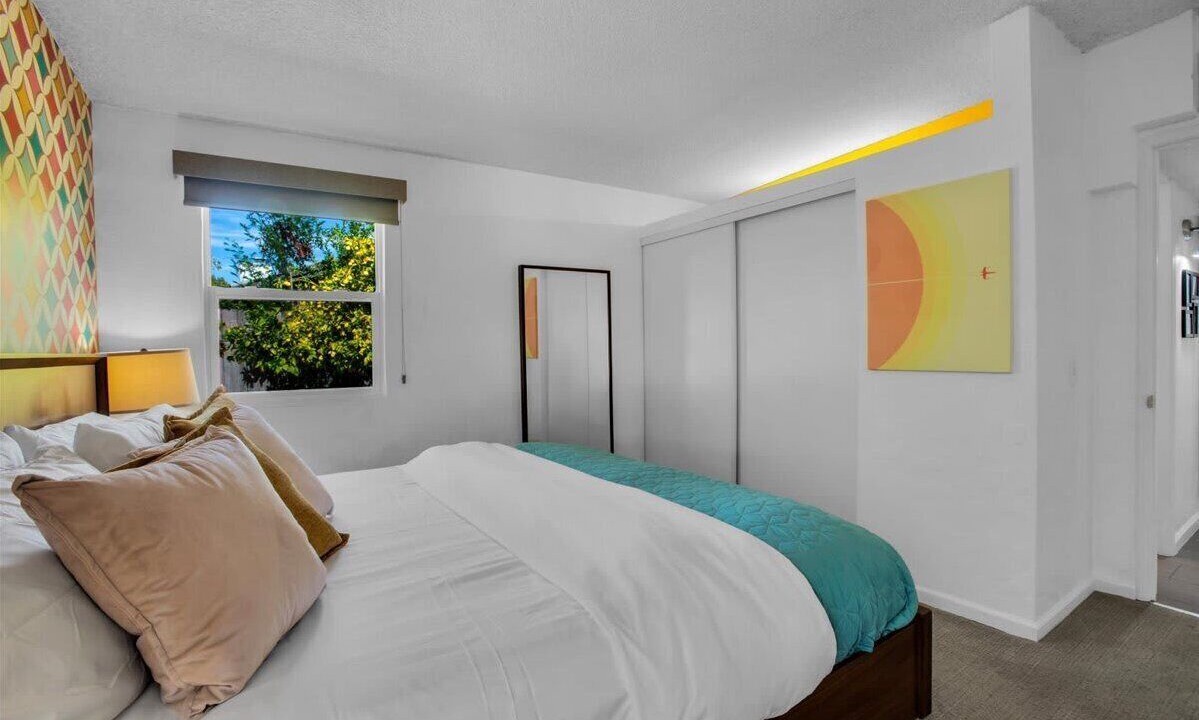 Photo of Bedroom in Racquet Club South