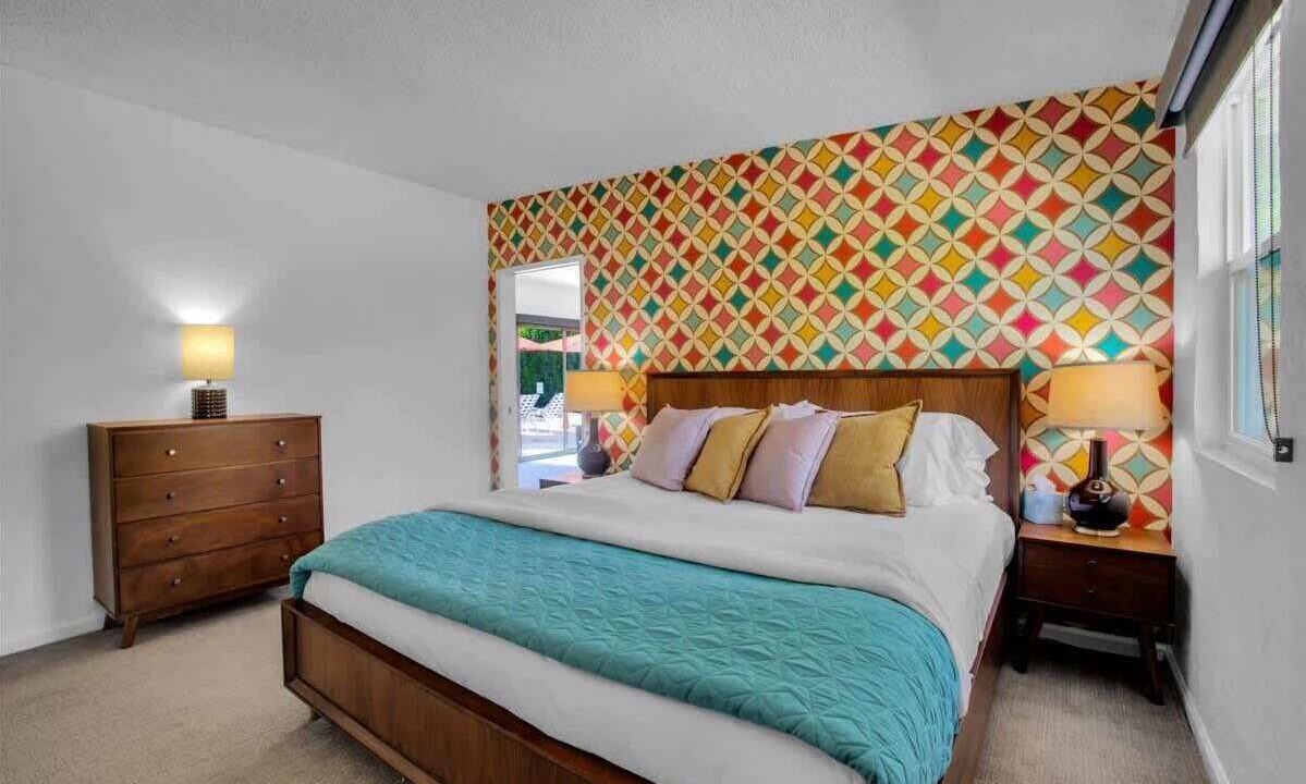Photo of Bedroom in Racquet Club South