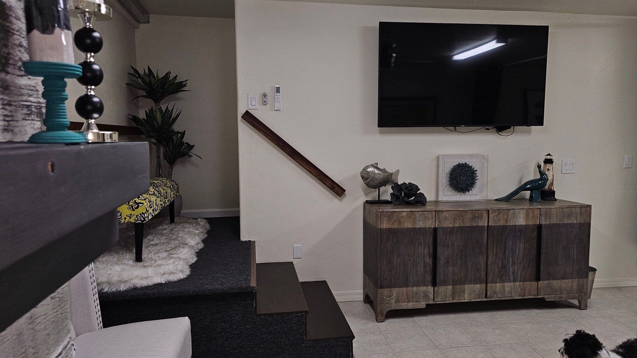 Photo of Livingroom in Parker Strip