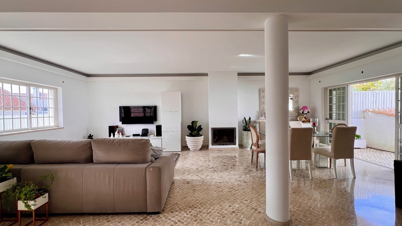 Photo of Livingroom in Charneca de Caparica e Sobreda