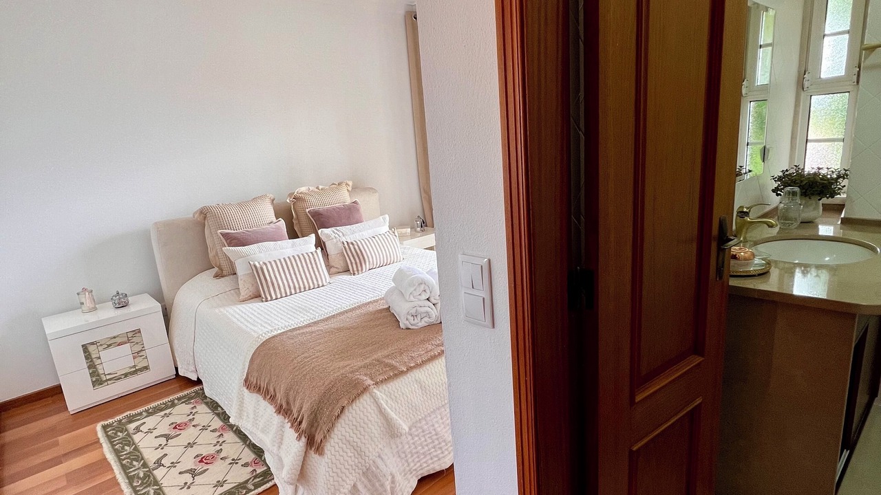 Photo of Bedroom in Charneca de Caparica e Sobreda