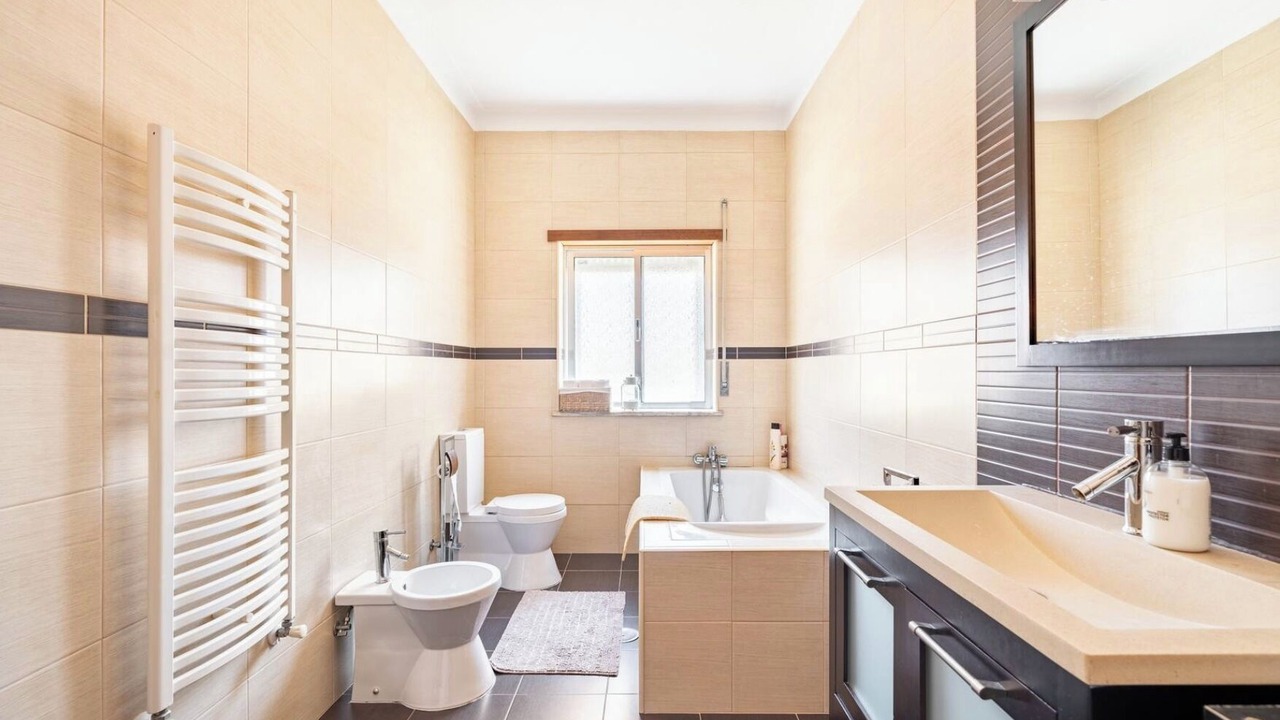 Photo of Bathroom in Fuinhas