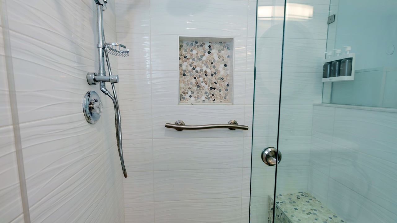 Photo of Bathroom in Harbor