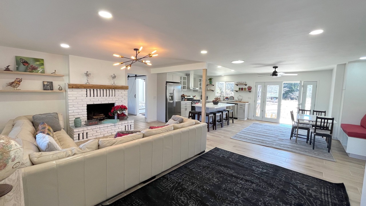 Photo of Livingroom in Julian