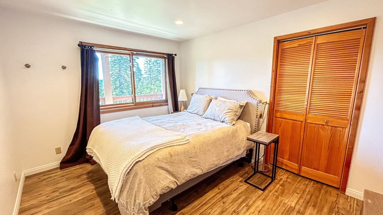 Photo of Bedroom in Bear Valley