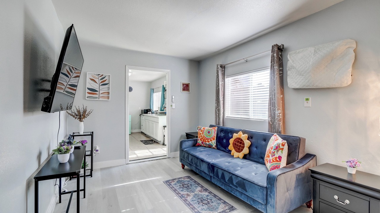 Photo of Livingroom in Spring Valley