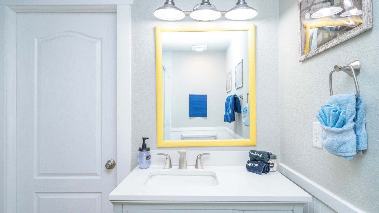 Photo of Bathroom in Moovalya Keys