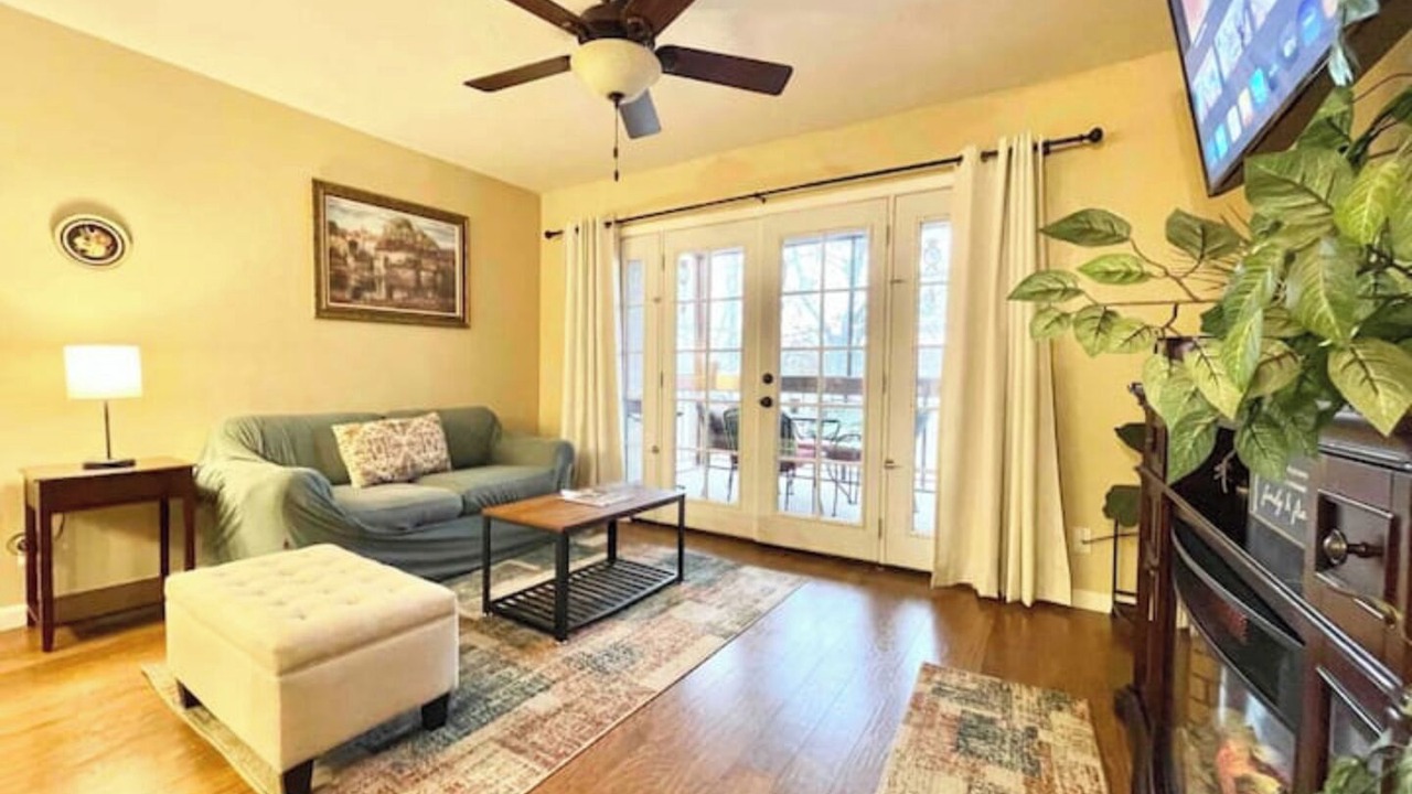 Photo of Livingroom in Reno/Tahoe Airport