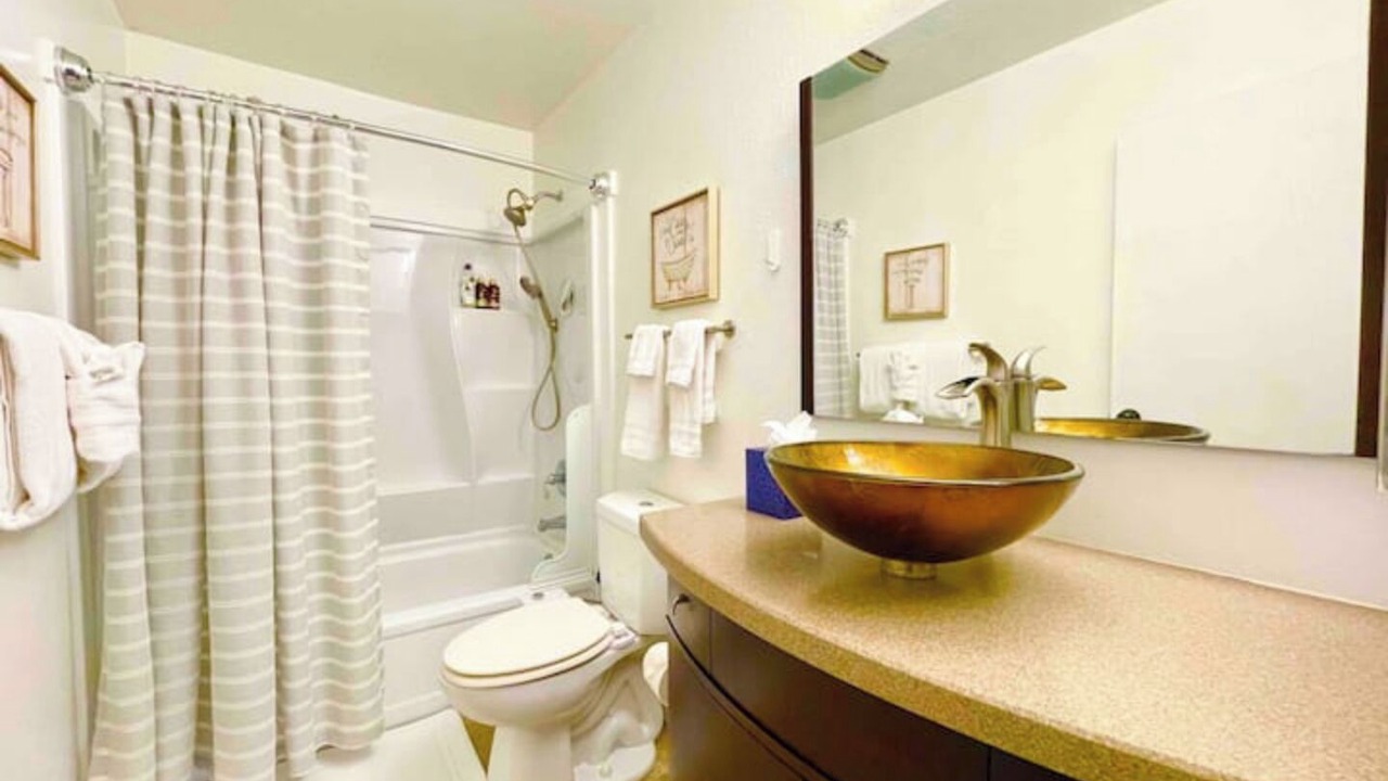 Photo of Bathroom in Reno/Tahoe Airport