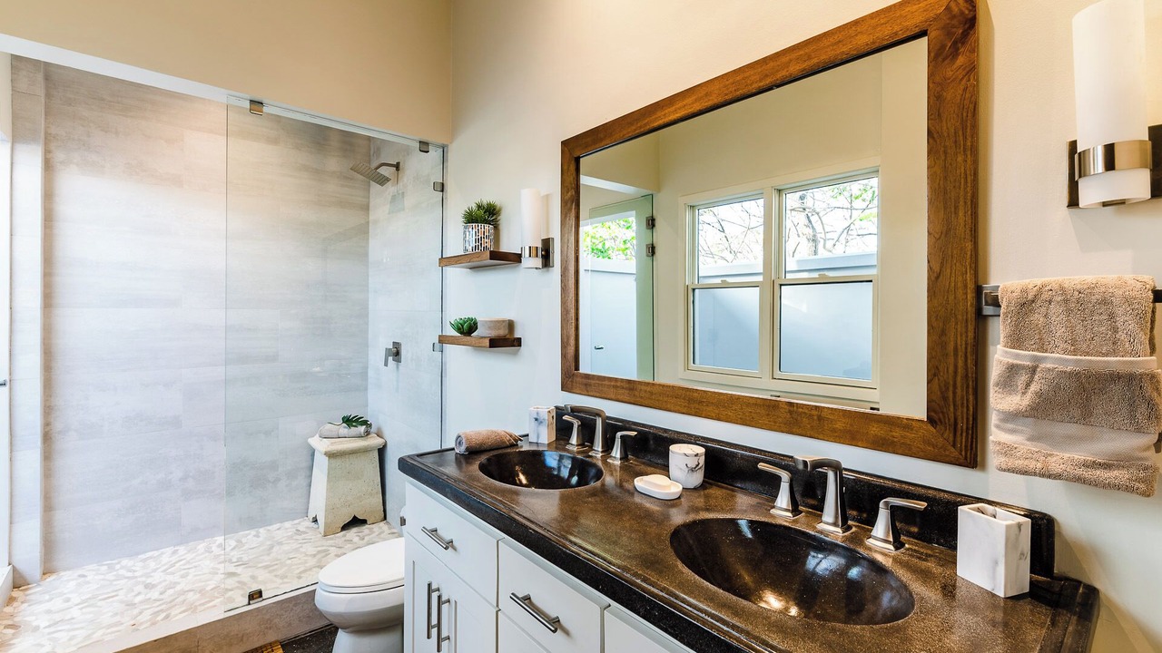 Photo of Bathroom in Playa Langosta