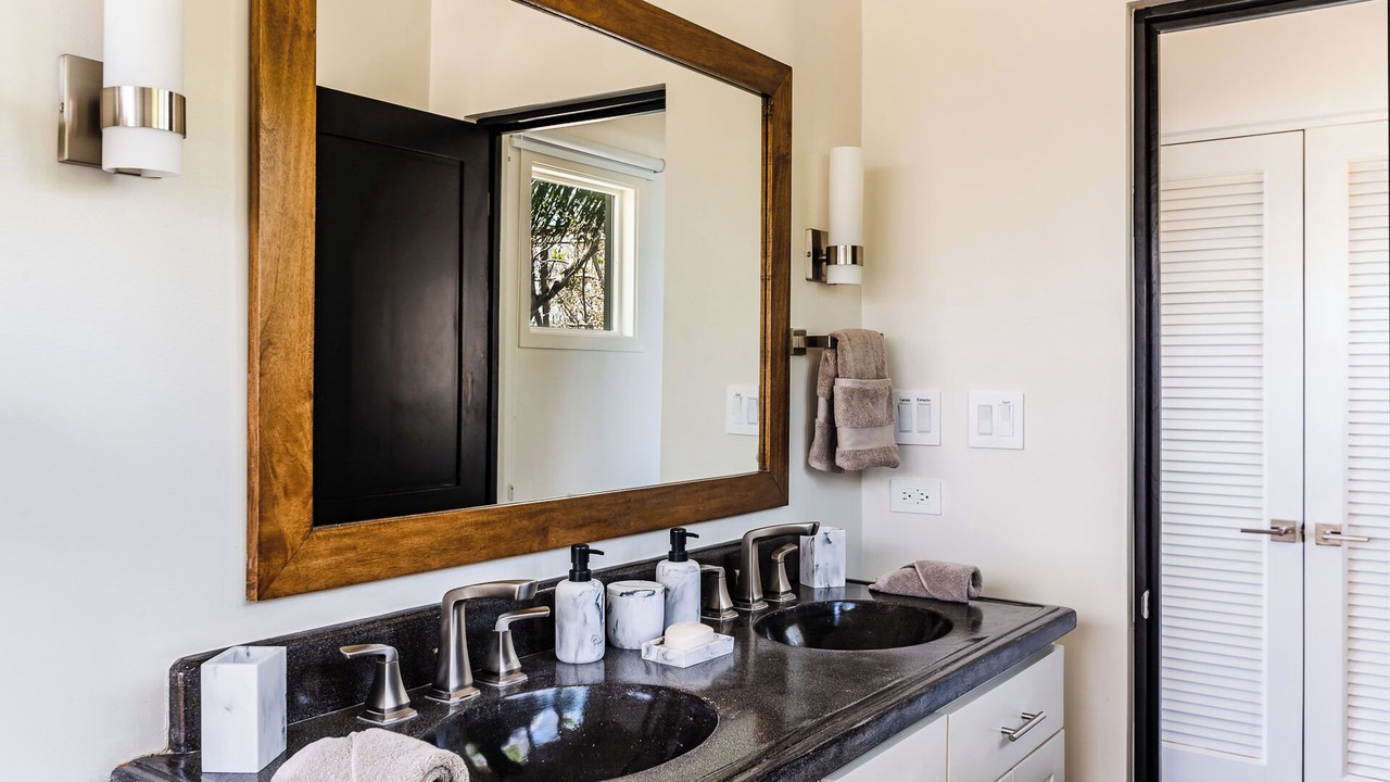 Photo of Bathroom in Playa Langosta