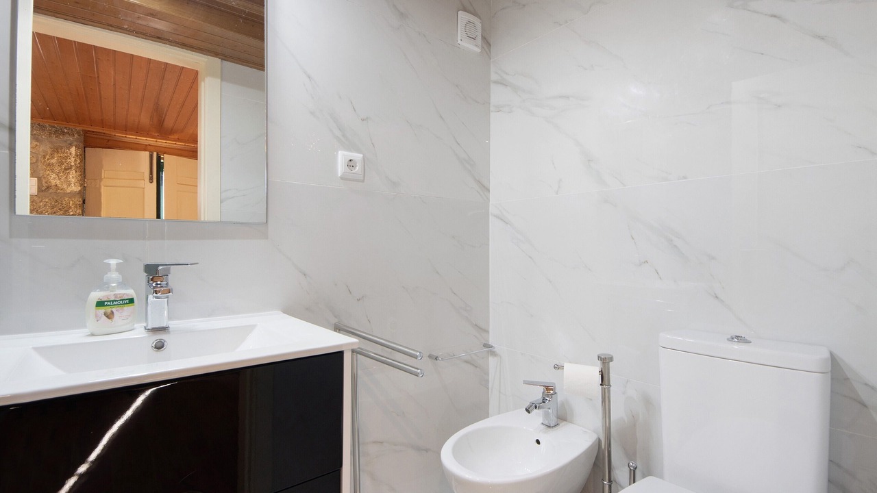 Photo of Bathroom in Resende