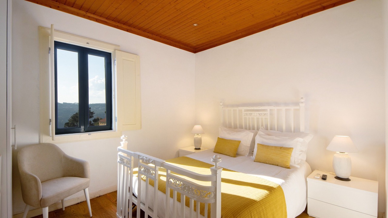 Photo of Bedroom in Resende