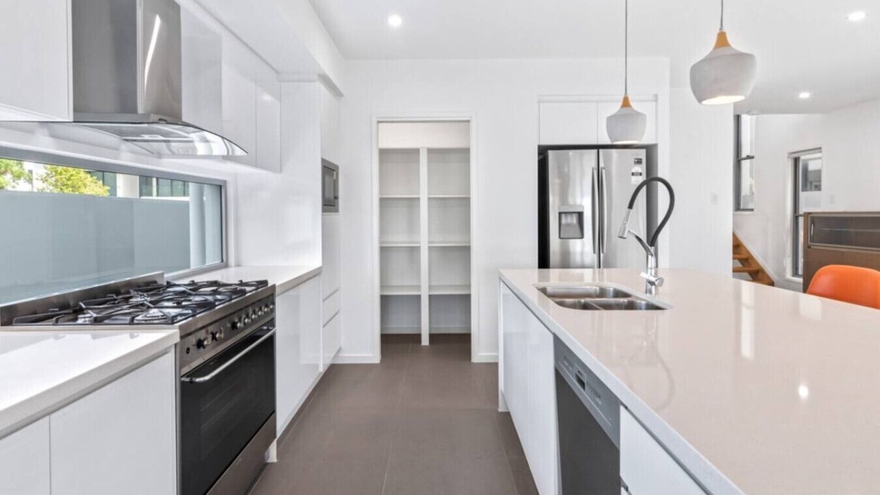 Photo of Kitchen in Helensvale