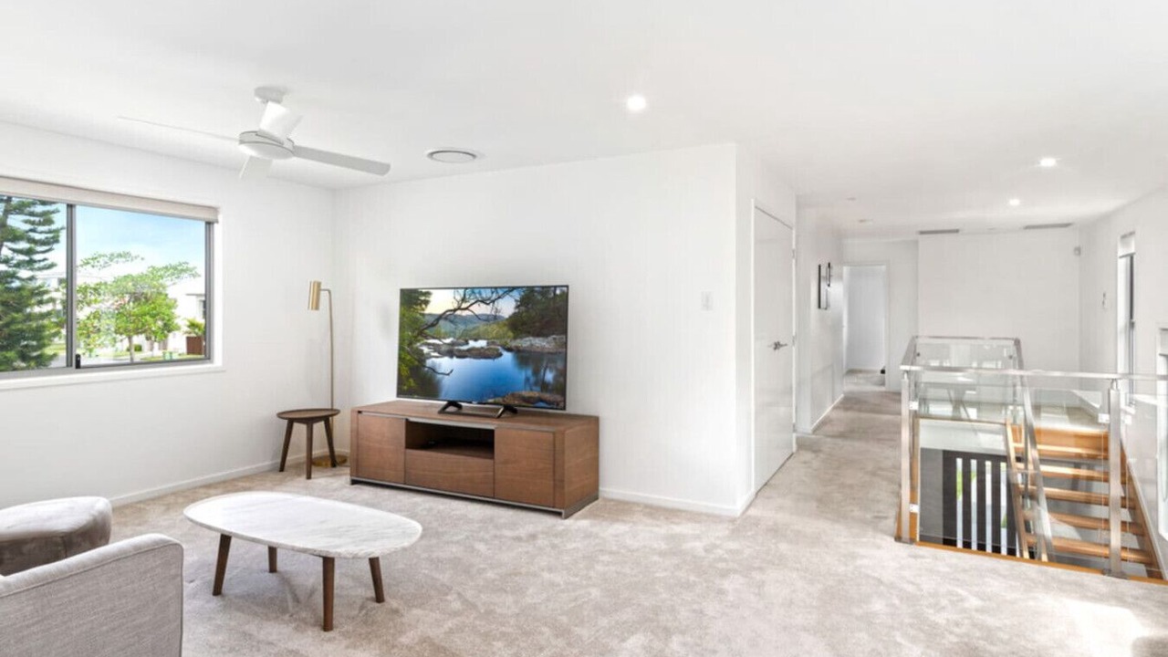 Photo of Livingroom in Helensvale