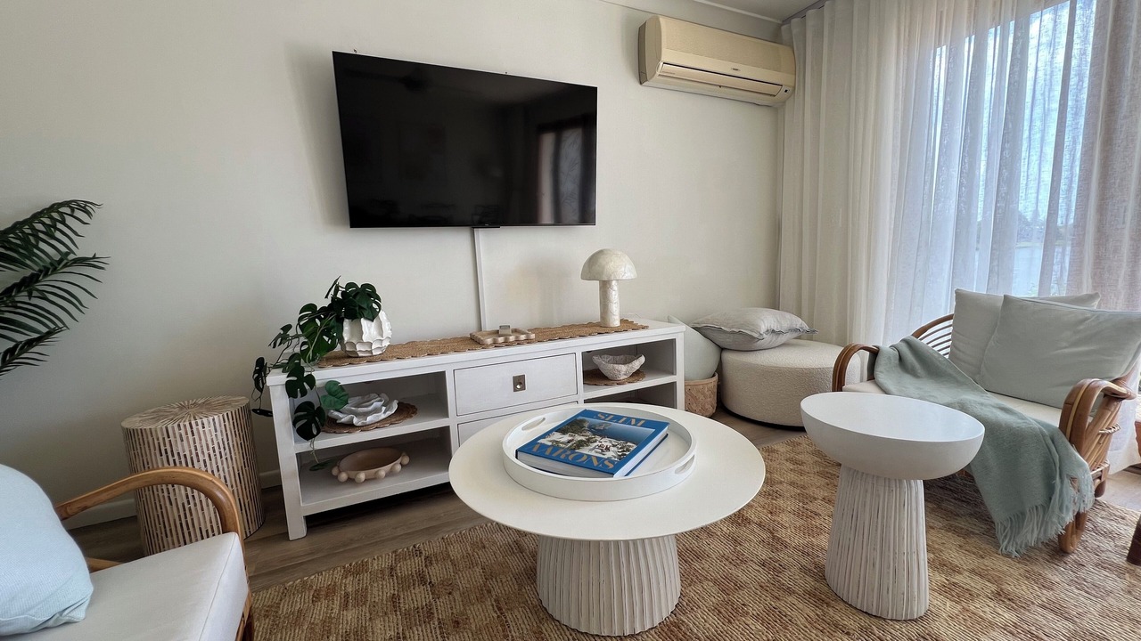 Photo of Livingroom in Mermaid Waters