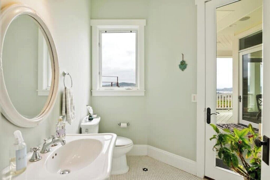 Photo of Bathroom in Moorpark