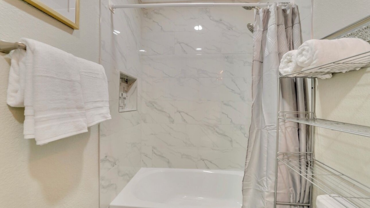 Photo of Bathroom in Summerlin