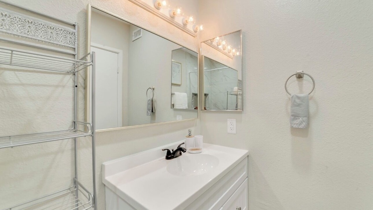 Photo of Bathroom in Summerlin