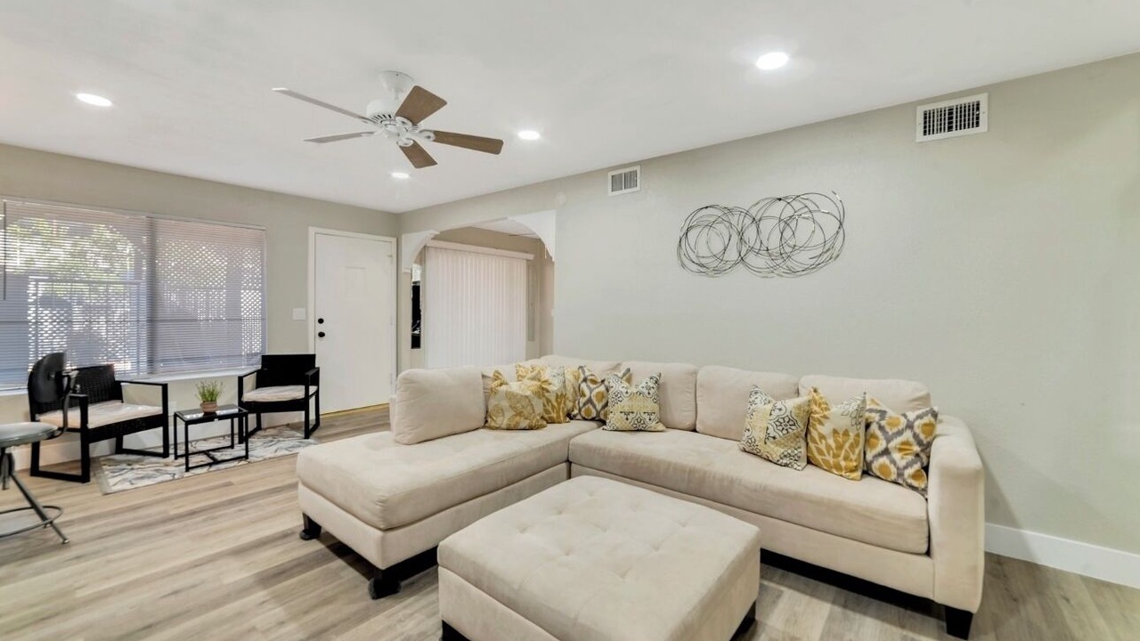 Photo of Livingroom in Summerlin