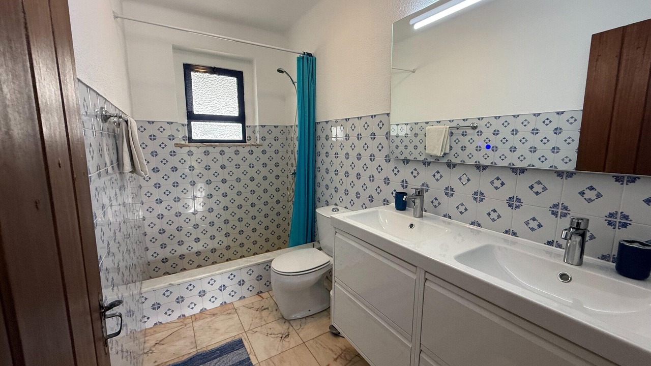 Photo of Bathroom in Montemor-o-Novo