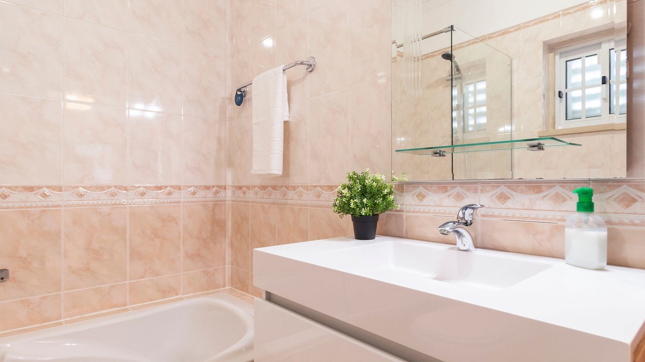 Photo of Bathroom in Palhais
