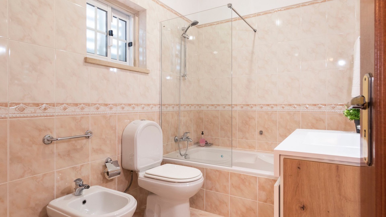 Photo of Bathroom in Palhais