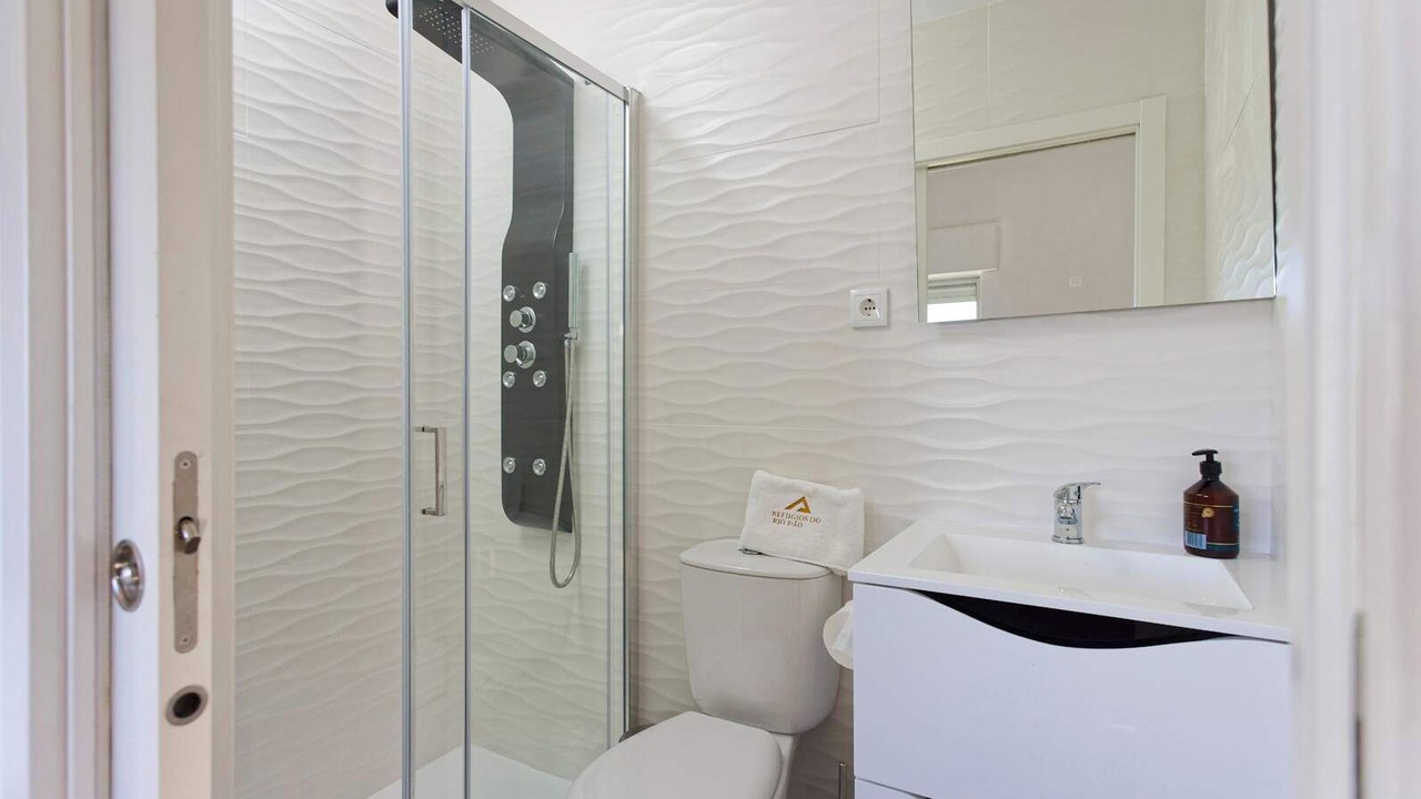 Photo of Bathroom in Mangualde