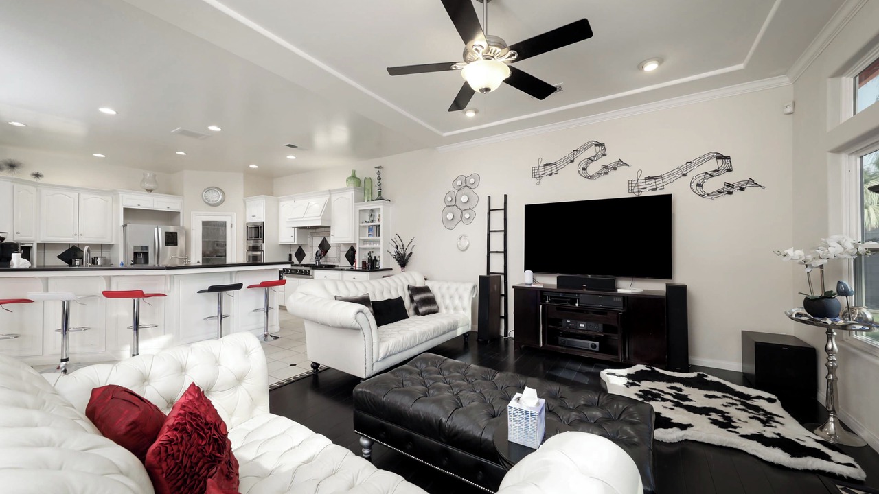 Photo of Livingroom in Rosedale