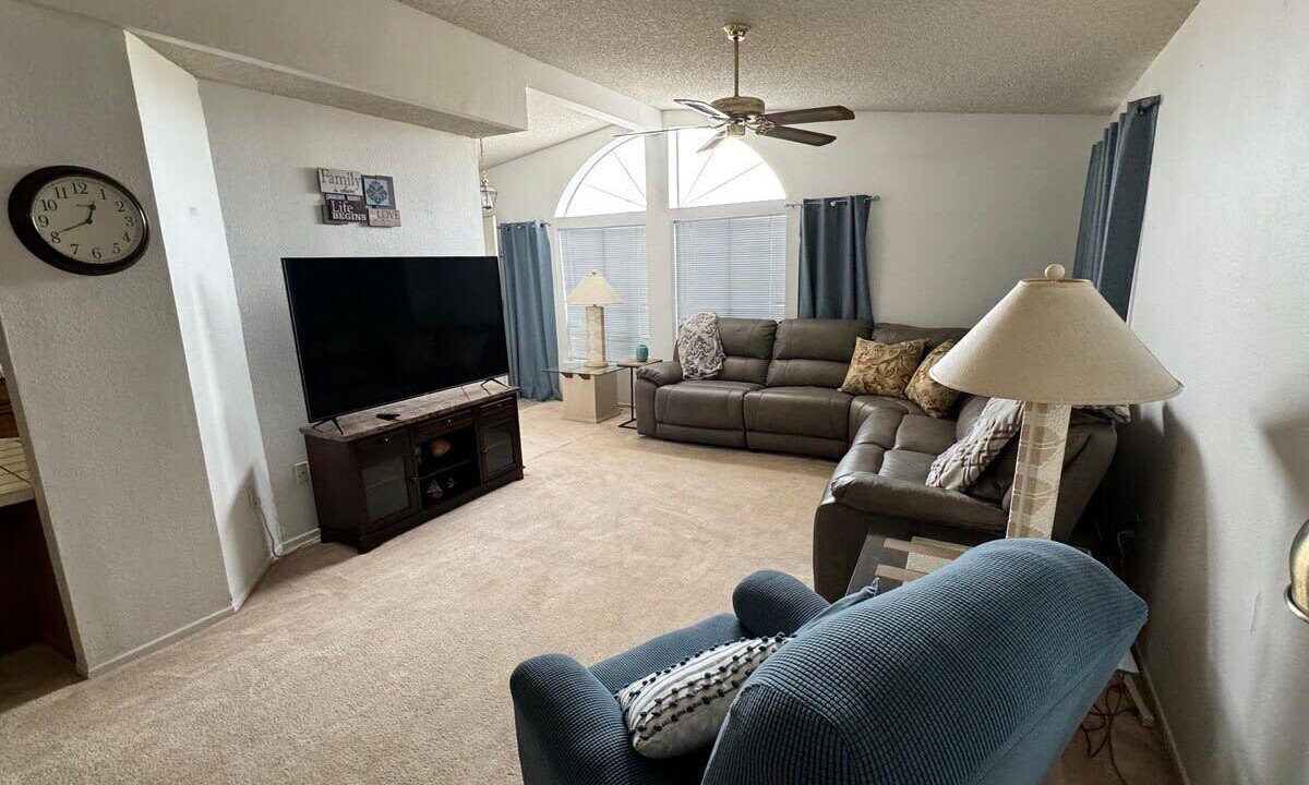 Photo of Livingroom in Parker Strip