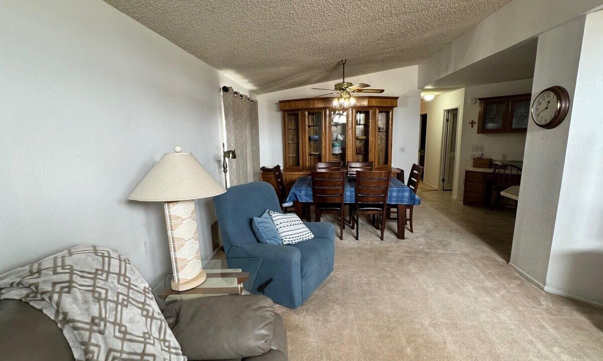 Photo of Livingroom in Parker Strip