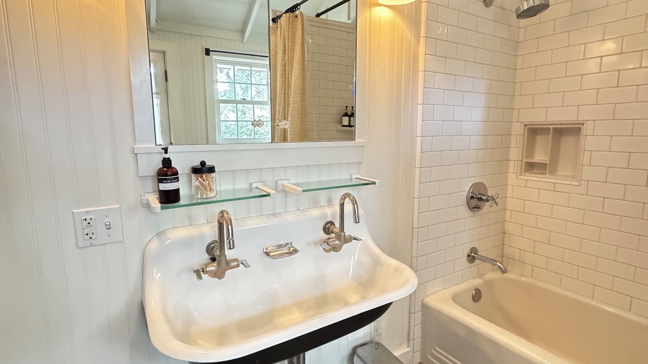 Photo of Bathroom in Santa Ynez