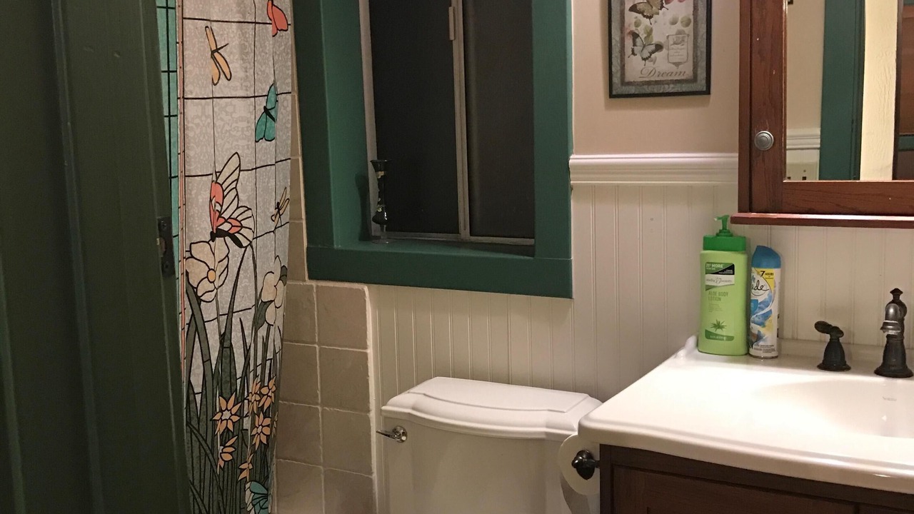 Photo of Bathroom in Pine Mountain Club