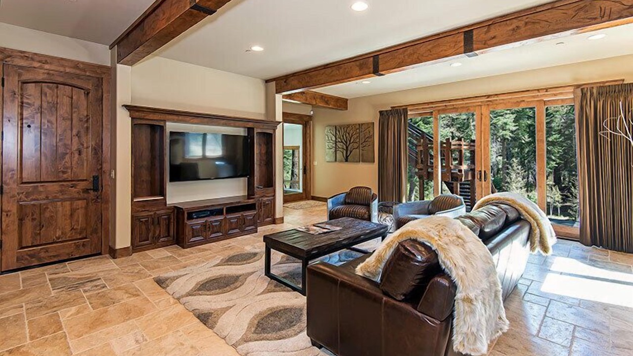 Photo of Livingroom in South Lake Tahoe