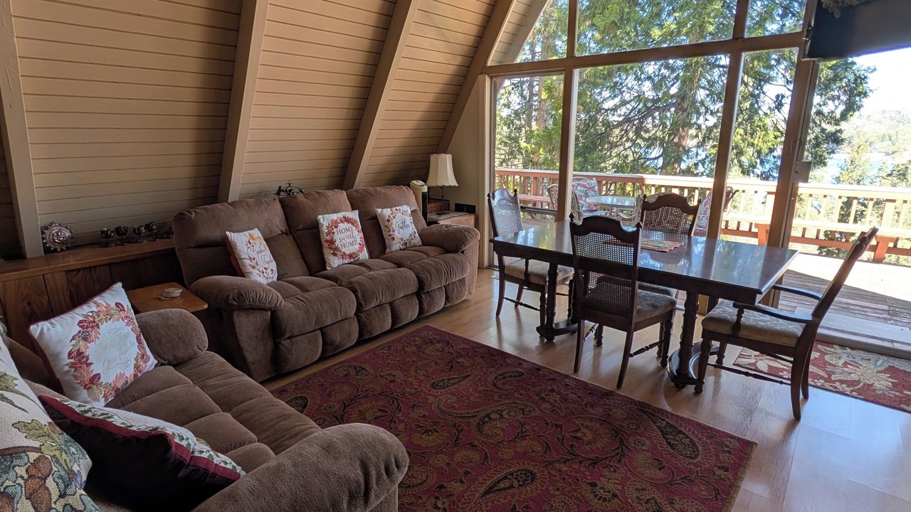 Photo of Bedroom in Cedar Glen