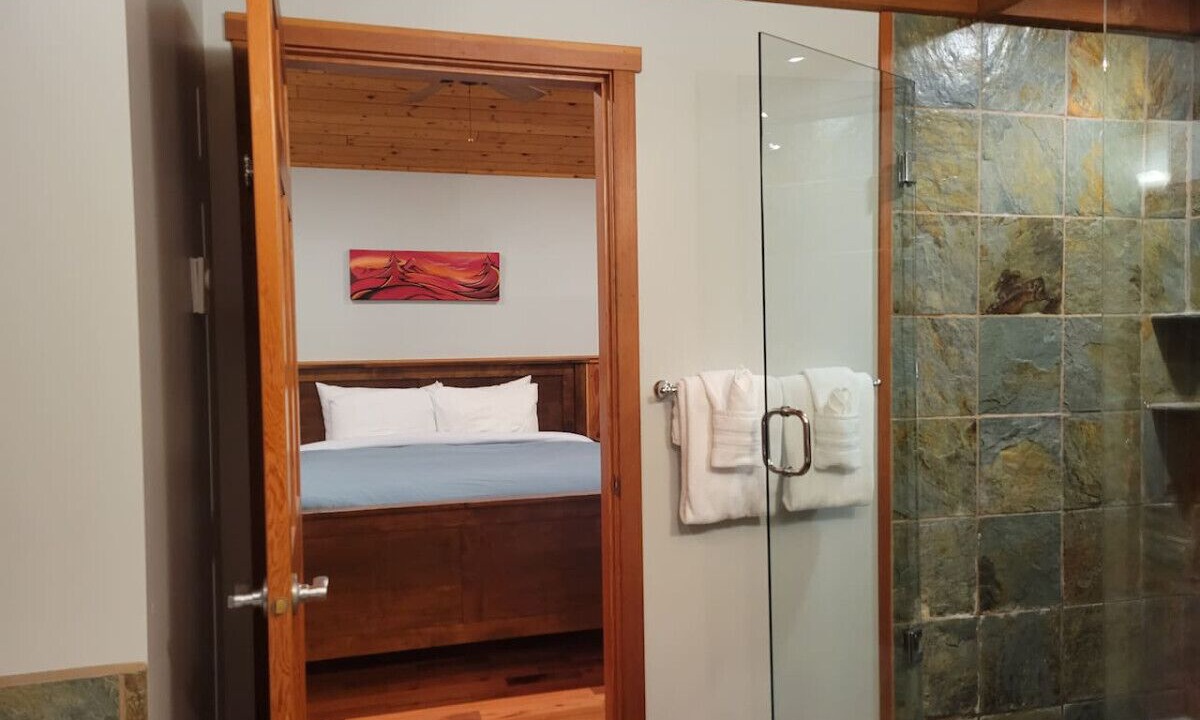Photo of Bathroom in Ucluelet