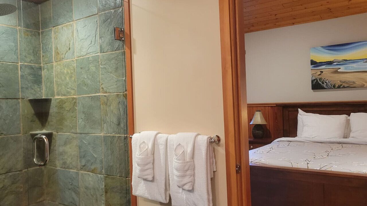 Photo of Bathroom in Ucluelet