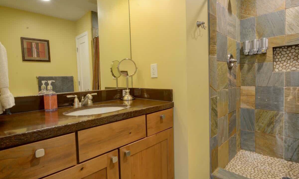 Photo of Bathroom in Tahoe Island