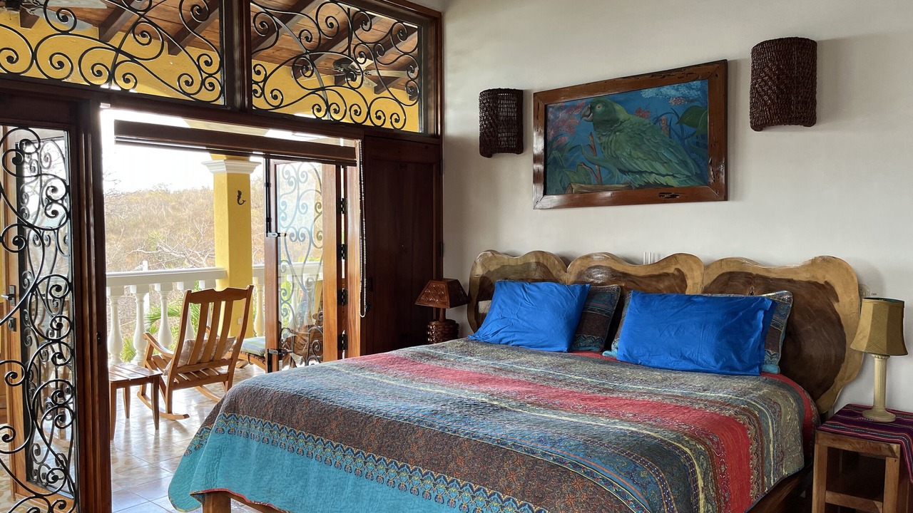 Photo of Bedroom in Paradise Bay
