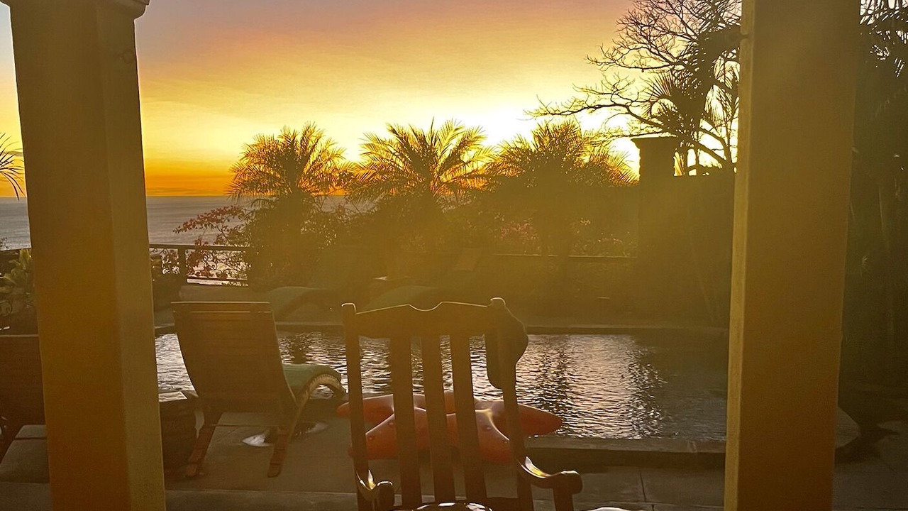 Photo of Patio Balcony in Paradise Bay