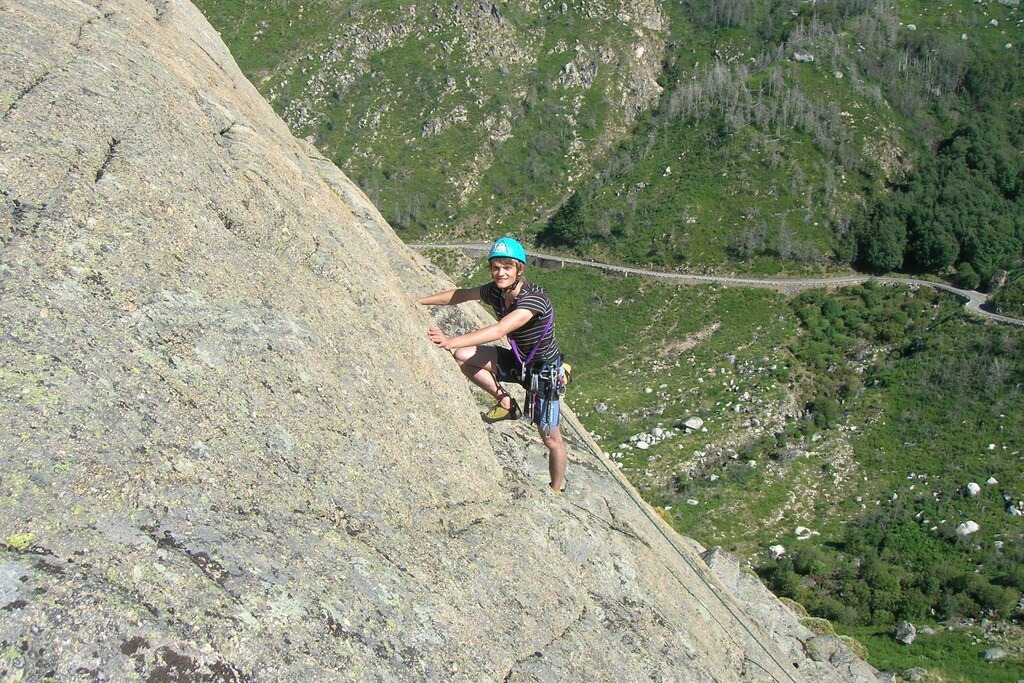 Photo of Human In Picture in Covas
