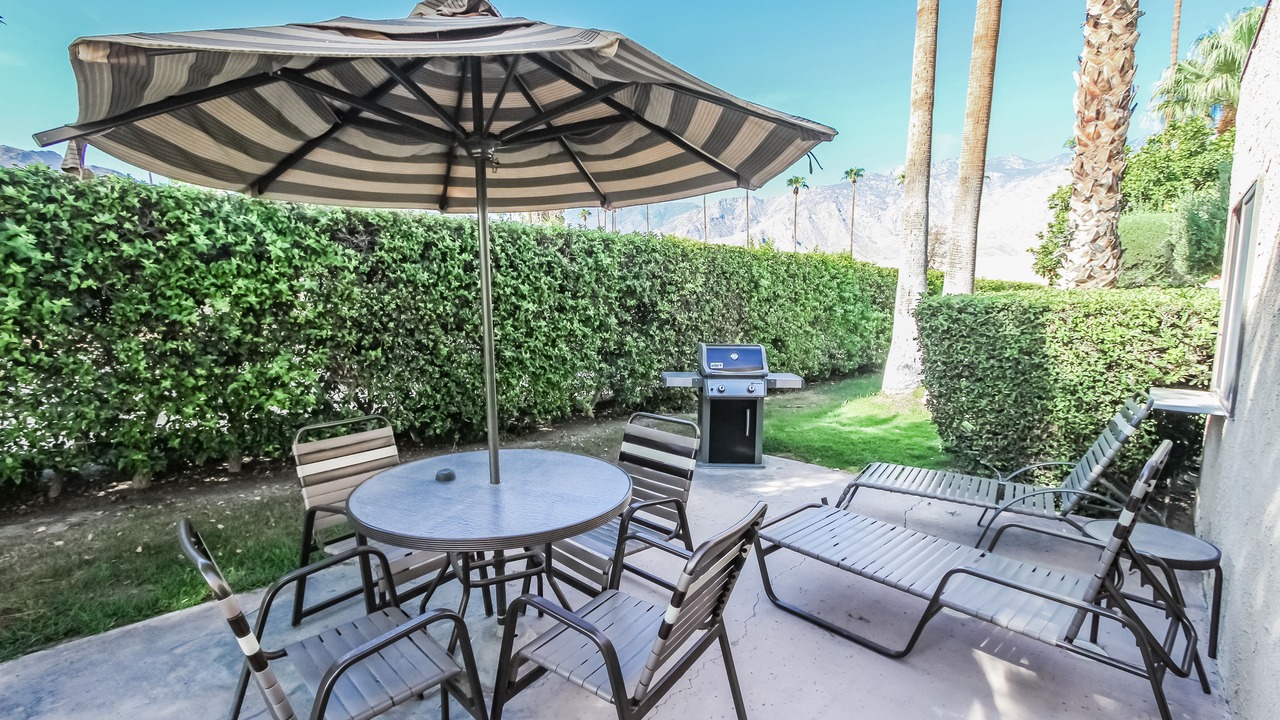 Photo of Patio Balcony in Araby Commons