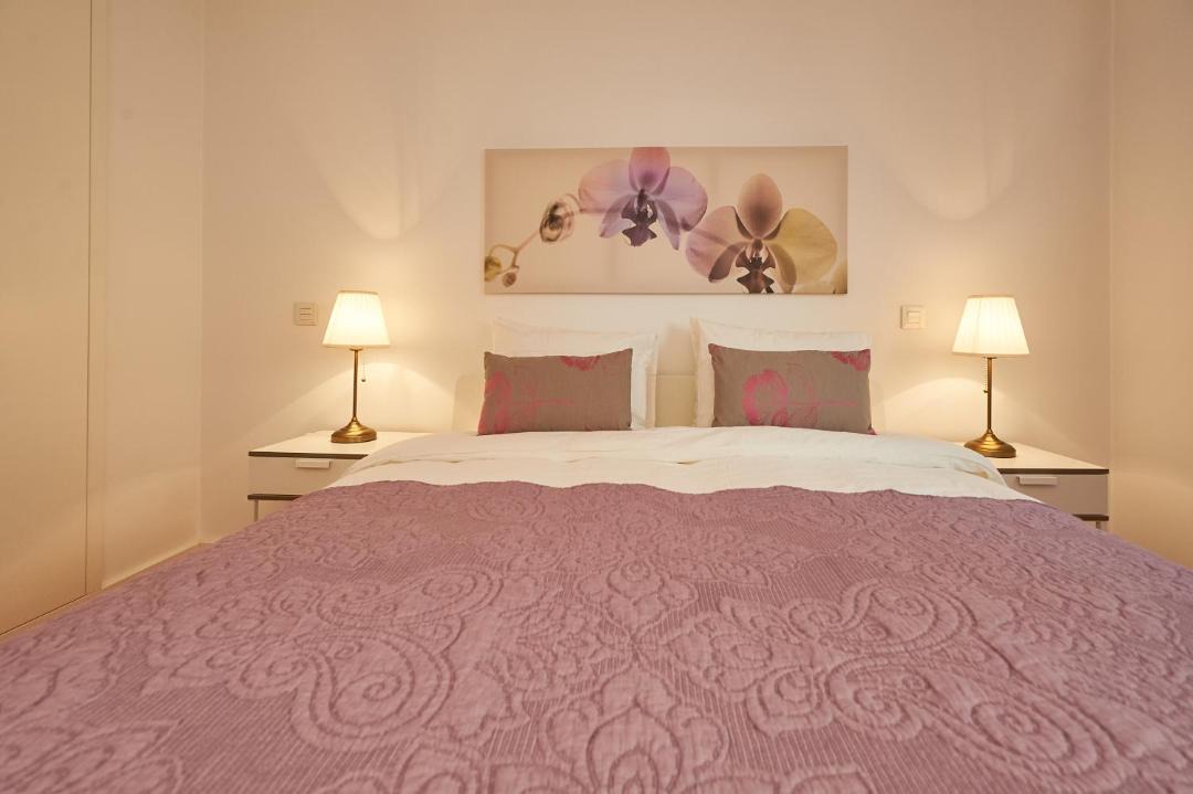 Photo of Bedroom in Alges