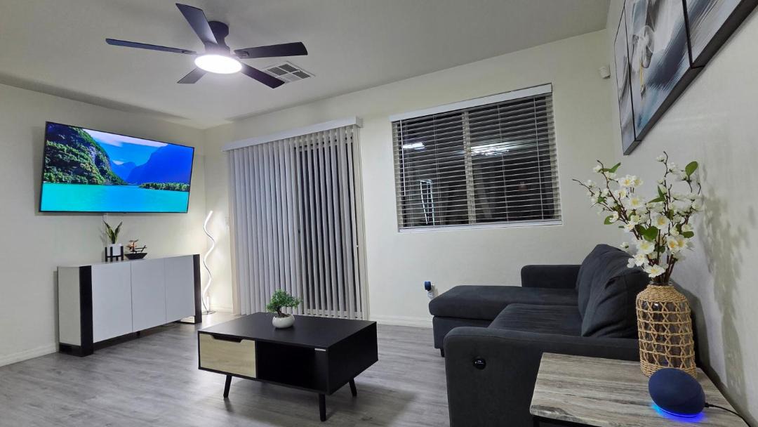 Photo of Livingroom in Sunrise Manor