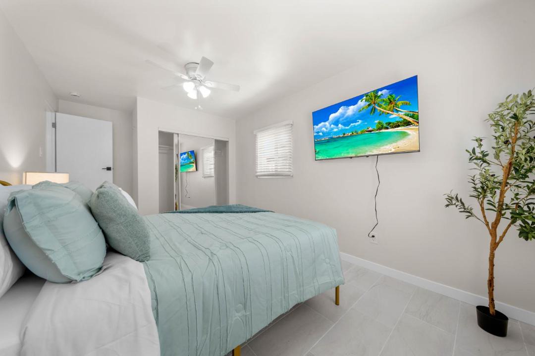 Photo of Bedroom in La Mesa