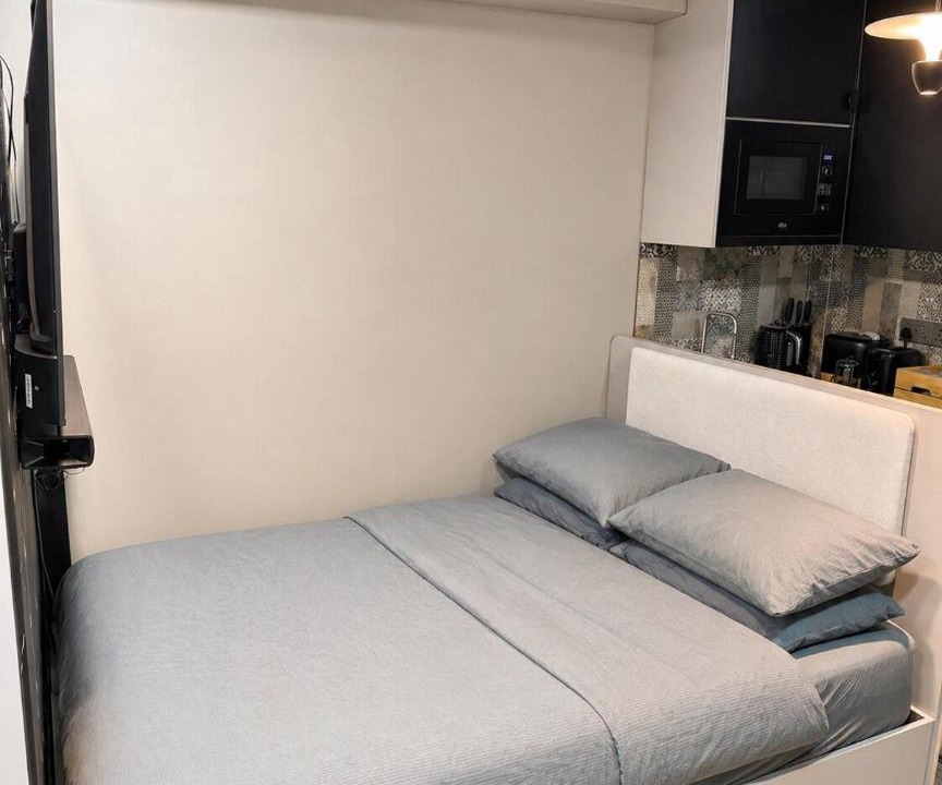 Photo of Bedroom in Male