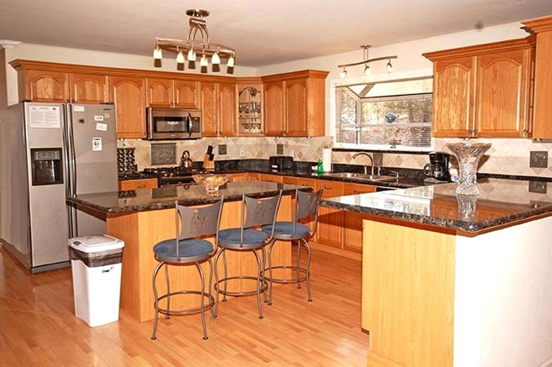 Photo of Kitchen in Tahoe Island