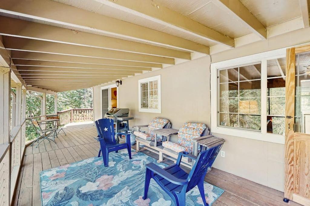 Photo of Patio Balcony in Hathaway Pines