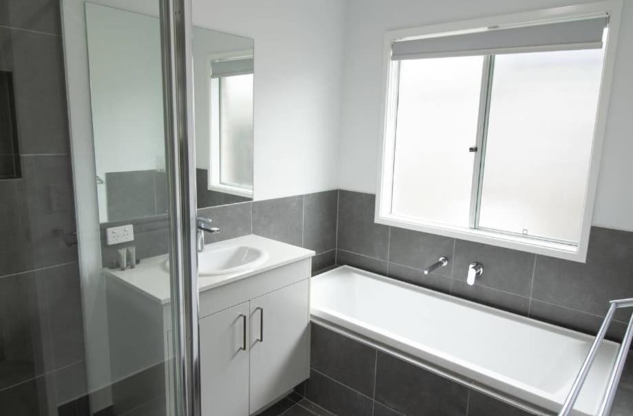 Photo of Bathroom in Plainland