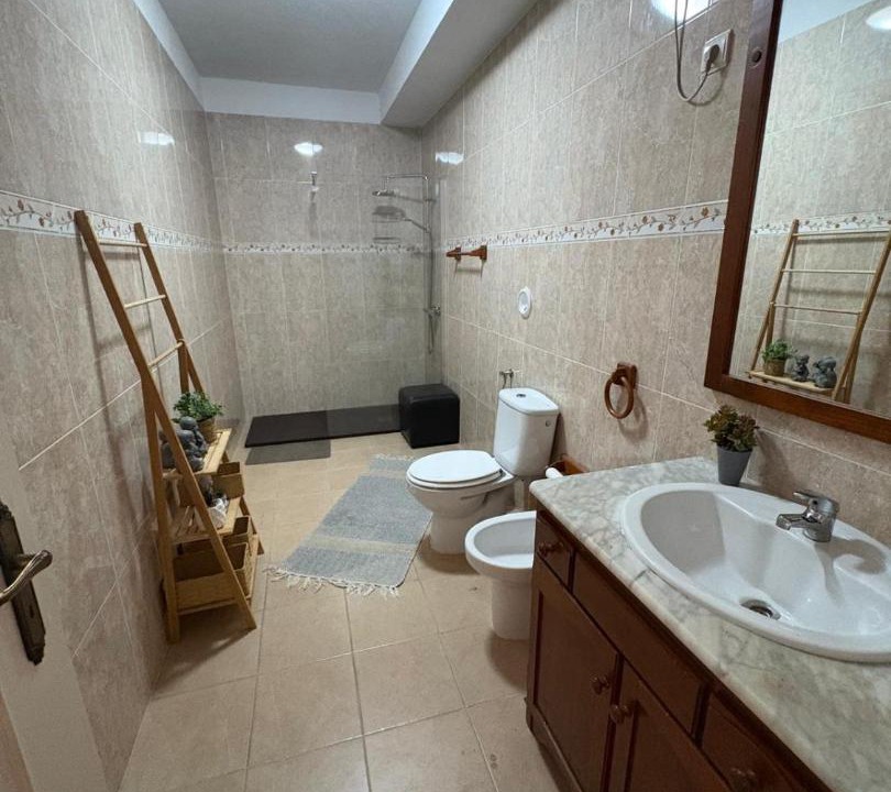 Photo of Bathroom in Penamacor